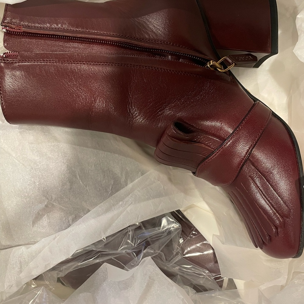 Gucci Burgundy Leather Ankle BootsSize 5